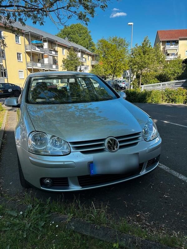 Silber Gebraucht 2007 VW Golf V Limousine | 5.000 € (Etwas zu teuer) - Bild 1/4