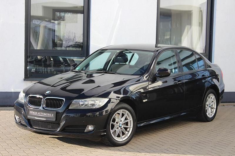 Schwarz Gebraucht 2009 BMW 316 Lifestyle Limousine | 3.950 € (Fairer Preis) - Bild 1/4