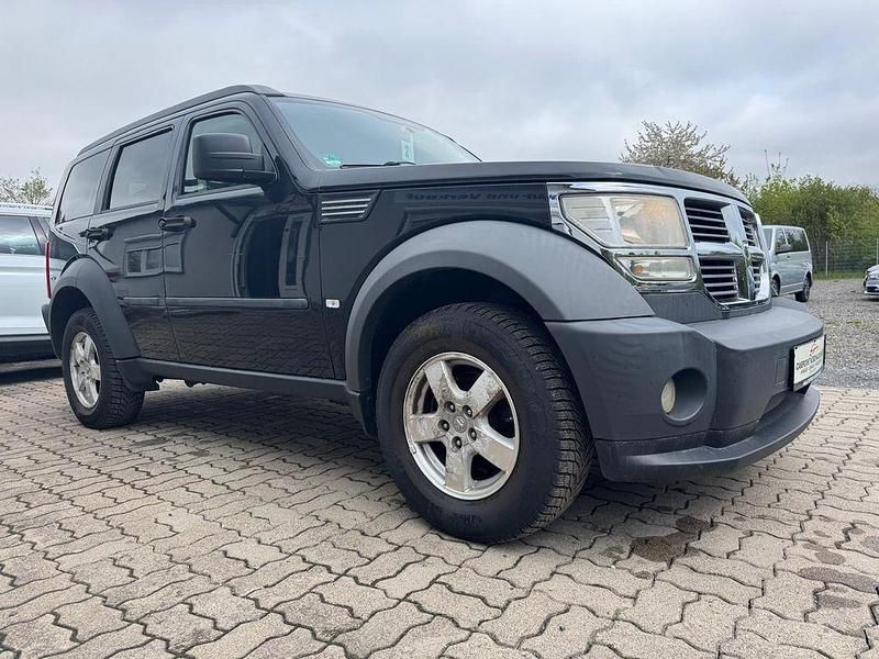 Gebraucht Dodge Nitro SE 177 PS (130 kW) 2010 Schwarz SUV