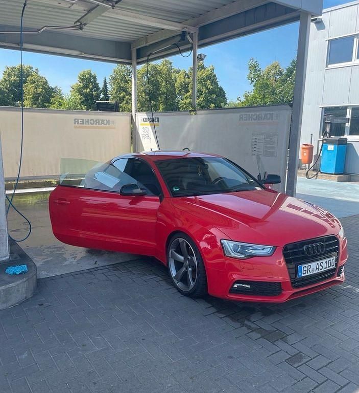 Gebraucht Audi A5 Sport 177 PS (130 kW) 2013 Rot