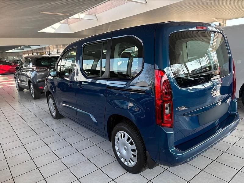 Gebraucht Opel Combo Life Edition 110 PS (80 kW) 2020 Blau