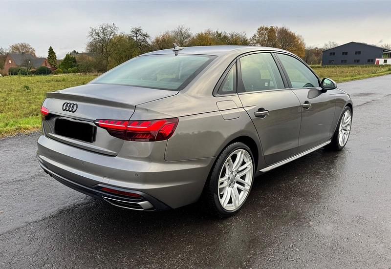 Gebraucht Audi A4 Ambiente 163 PS (119 kW) 2019 Andere farben Limousine
