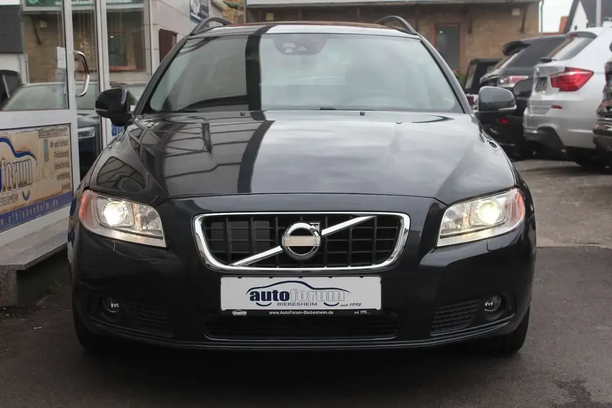Gebraucht Volvo V70 Pro 215 PS (158 kW) 2013 Grau Kombi