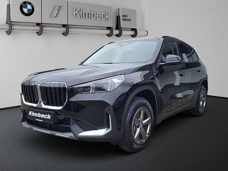 Neu BMW X1 136 PS (100 kW) 2025 Saphirschwarz metallic SUV