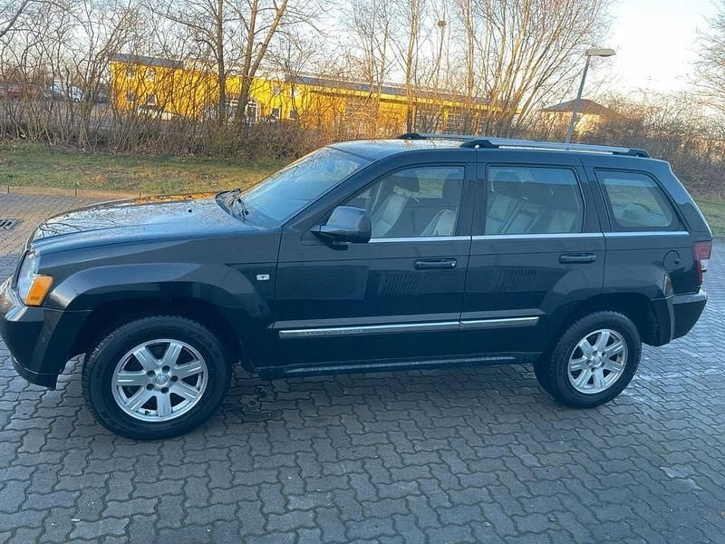 Gebraucht Jeep Grand Cherokee Limited 218 PS (160 kW) 2010 Schwarz SUV