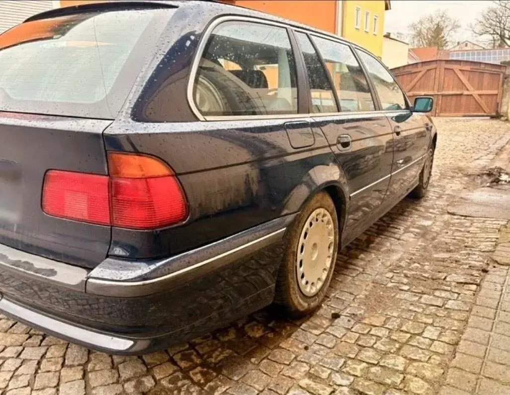 Second-hand BMW 520 150 CP (110 kW) 1997 Albastru Break