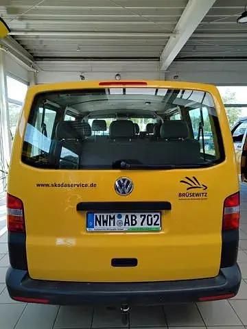 Second-hand VW T5 66 CP (48 kW) 2014 Galben Van