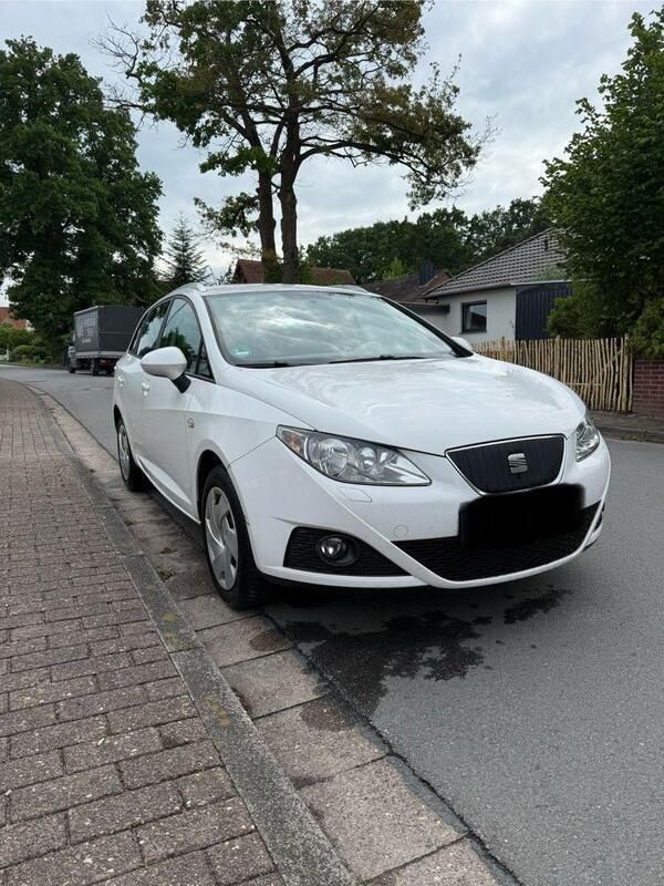 Weiß Gebraucht 2010 Seat Ibiza ST Ecomotive Kombi | 2.999 € (Fairer Preis) - Bild 1/2