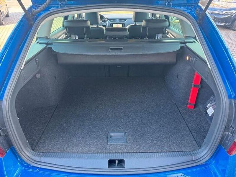 Gebraucht Skoda Octavia Style 150 PS (110 kW) 2017 Blau Kombi