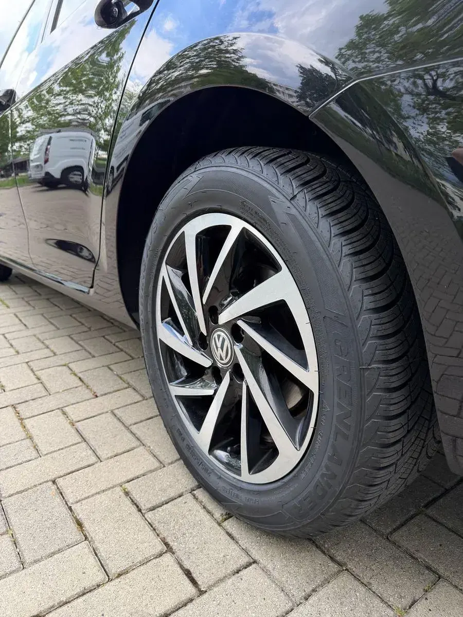Gebraucht VW Golf VII 116 PS (85 kW) 2019 Schwarz Kombi