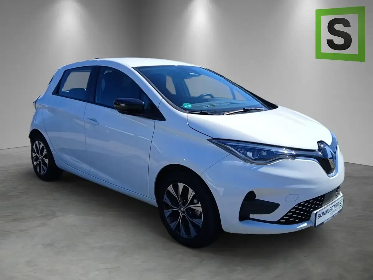 Gebraucht Renault Zoe Evolution 100 kW (136 PS) 2023 Weiß Kleinwagen