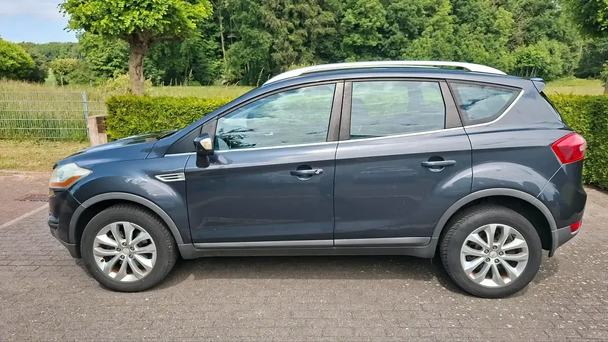 Gebraucht Ford Kuga Titanium 136 PS (100 kW) 2008 Grau SUV