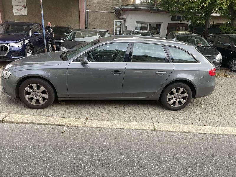 Gebraucht Audi A4 Ambiente 170 PS (125 kW) 2015 Grau Kombi