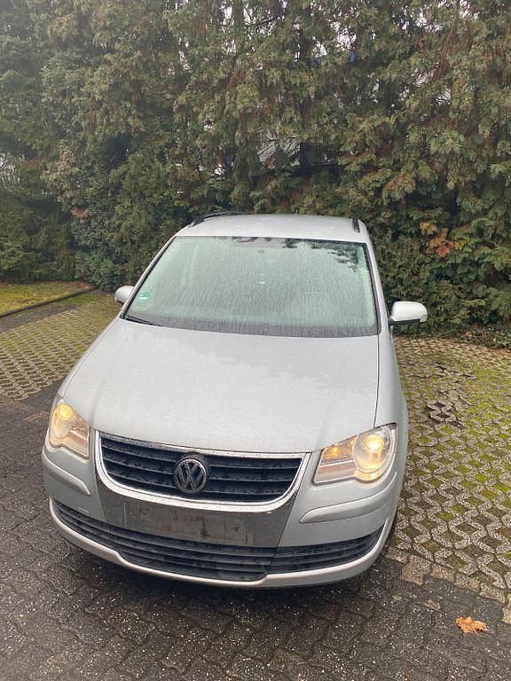 Gebraucht VW Touran 140 PS (102 kW) 2007 Grau Van / Kleinbus