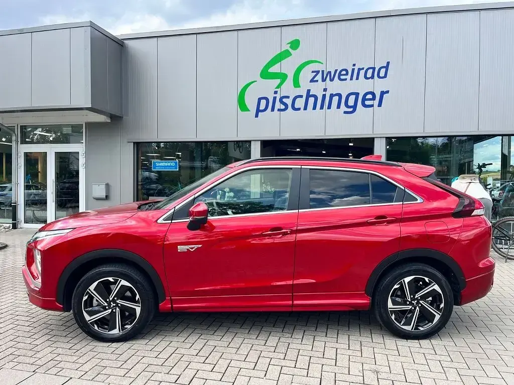 Gebraucht Mitsubishi Eclipse Cross Plus 98 PS (72 kW) 2022 Rot SUV