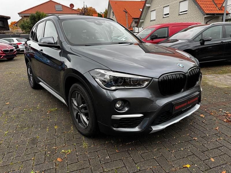Grau Gebraucht 2016 BMW X1 xLine SUV | 17.800 € (Guter Preis) - Bild 1/4