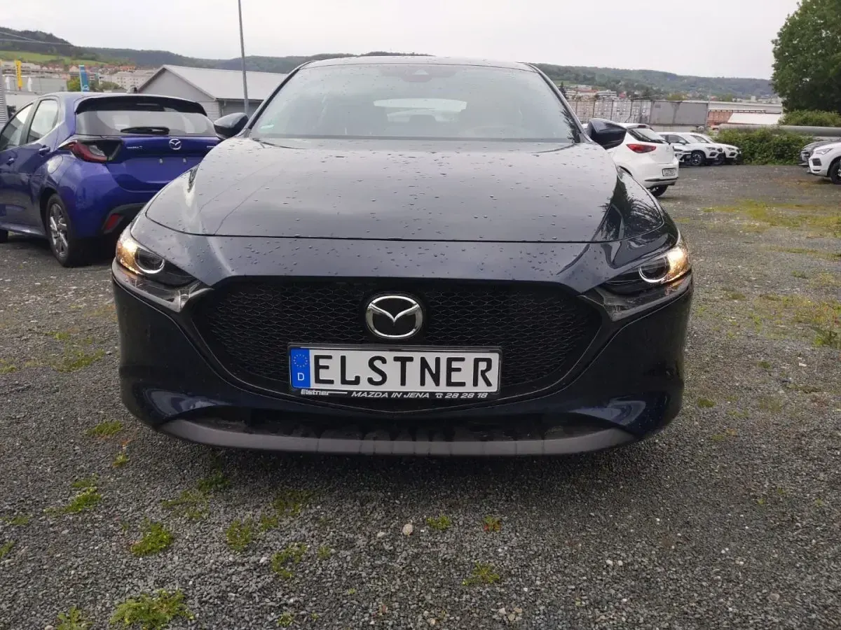 Gebraucht Mazda 3 Selection 122 PS (89 kW) 2022 Deep crystal blue Limousine