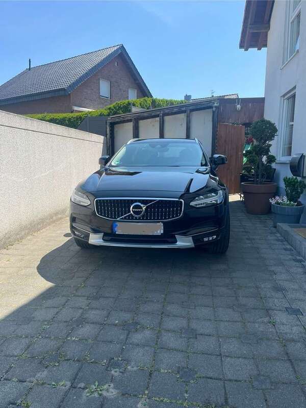 Gebraucht 2019 Volvo V90 CC Pro Kombi | 32.500 € (Fairer Preis) - Bild 1/4