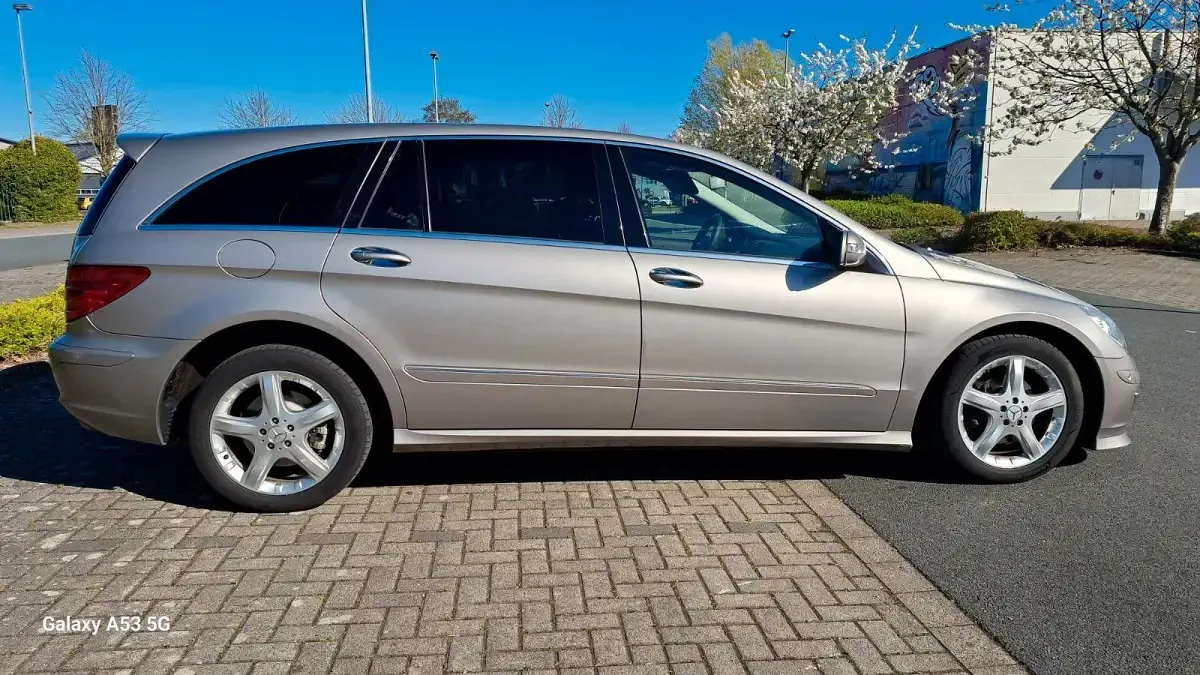 Gebraucht Mercedes R320 224 PS (164 kW) 2007 Grau Kombi
