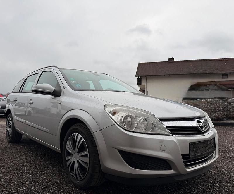 Gebraucht Opel Astra 110 PS (80 kW) 2008 Silber Kombi