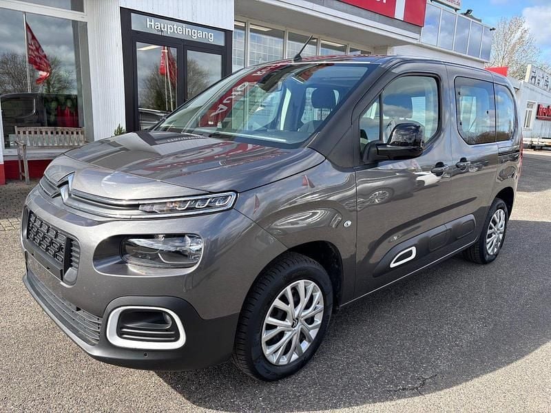 Gebraucht Citroën Berlingo Feel 131 PS (96 kW) 2022 Grau Van / Kleinbus