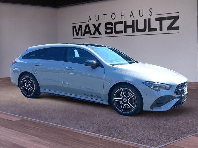 Gebraucht 2025 Mercedes CLA200 Shooting Brake Kombi | 42.950 € - Bild 1/4