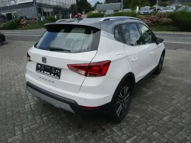Gebraucht Seat Arona XCELLENCE 116 PS (85 kW) 2017 White candy SUV