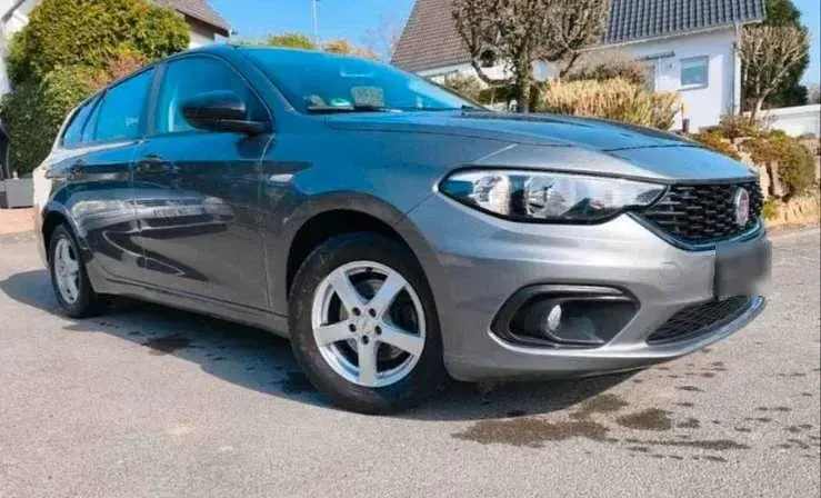 Gebraucht Fiat Tipo 95 PS (69 kW) 2019 Kombi