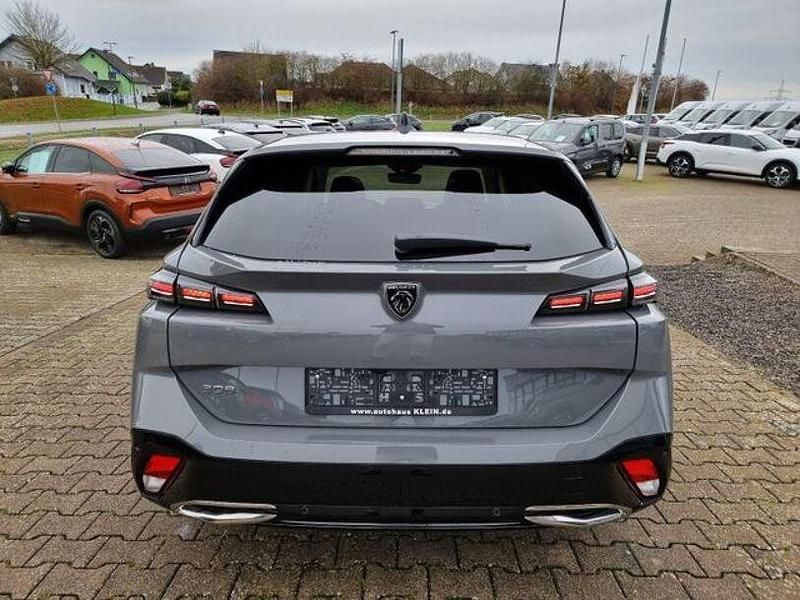 Gebraucht Peugeot 308 131 PS (96 kW) 2024 Grau Limousine