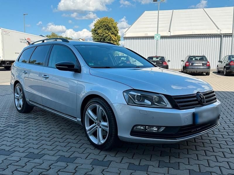 Gebraucht VW Passat 140 PS (102 kW) 2013 Silber Kombi