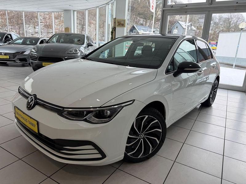 Weiß Gebraucht 2021 VW Golf United Limousine | 22.990 € (Etwas zu teuer) - Bild 1/4