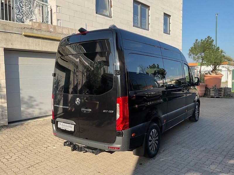 Gebraucht Mercedes Sprinter 170 PS (125 kW) 2023 Schwarz Van