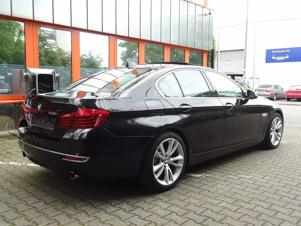 Gebraucht BMW 535 Luxury Line 306 PS (225 kW) 2013 Schwarz Limousine