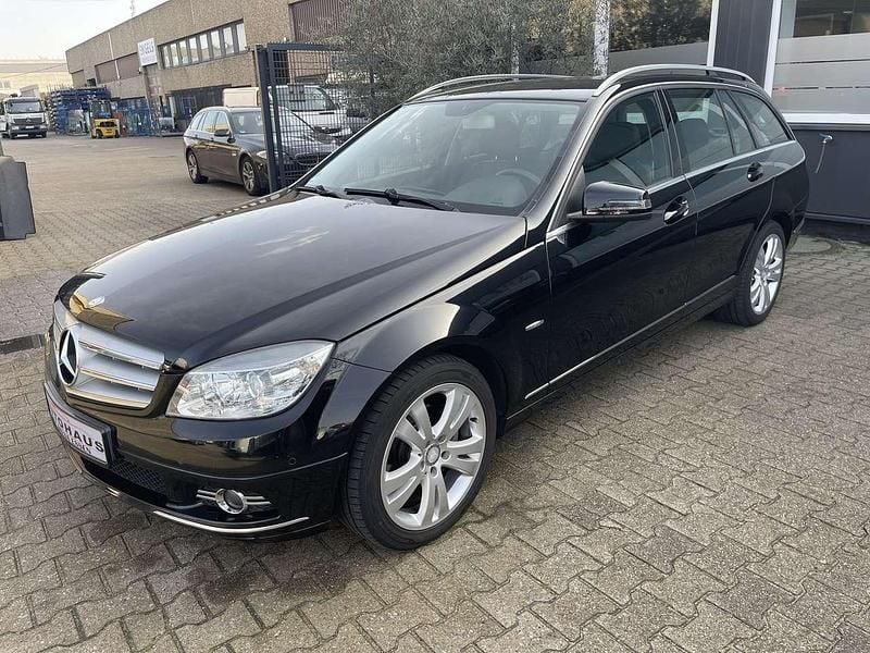 Gebraucht Mercedes C180 Avantgarde 156 PS (114 kW) 2010 Obsidianschwarz  metalliclack Kombi