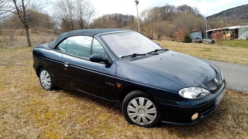 Gebraucht Renault Mégane Cabriolet 107 PS (78 kW) 2000 Blau Cabrio