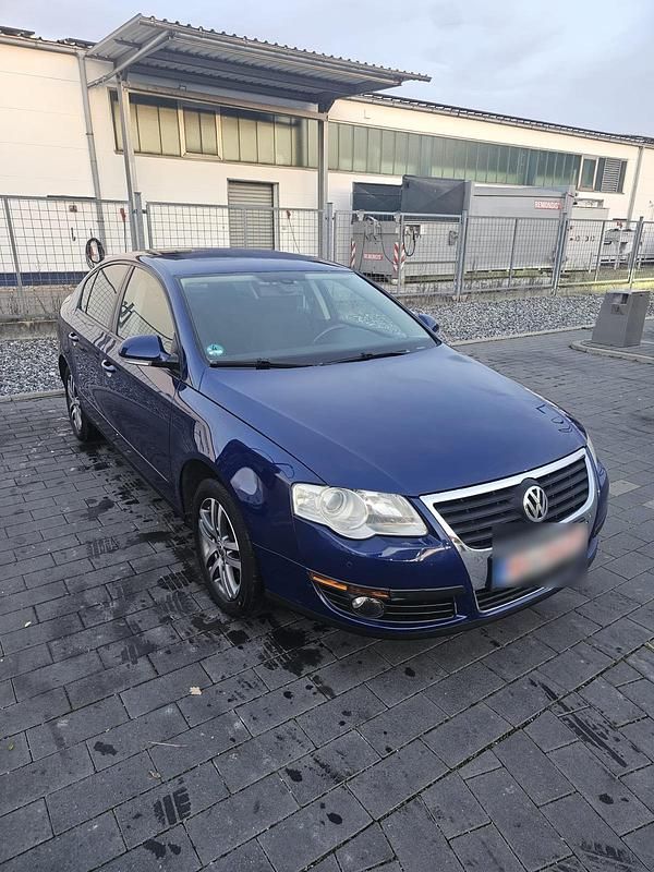 Usata VW Passat 150 CV (110 kW) 2009 Blu Berlina