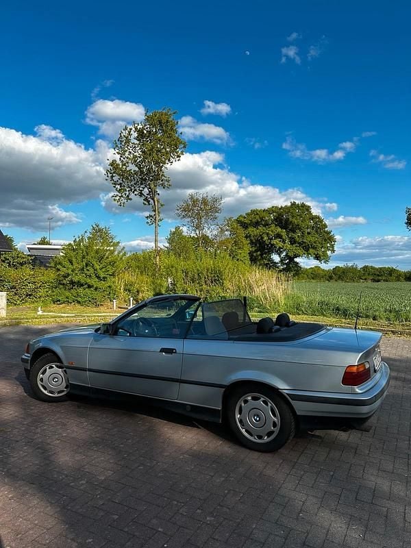 Silber Gebraucht 1997 BMW 320 Cabriolet Cabrio | 5.500 € (Superpreis) - Bild 1/4