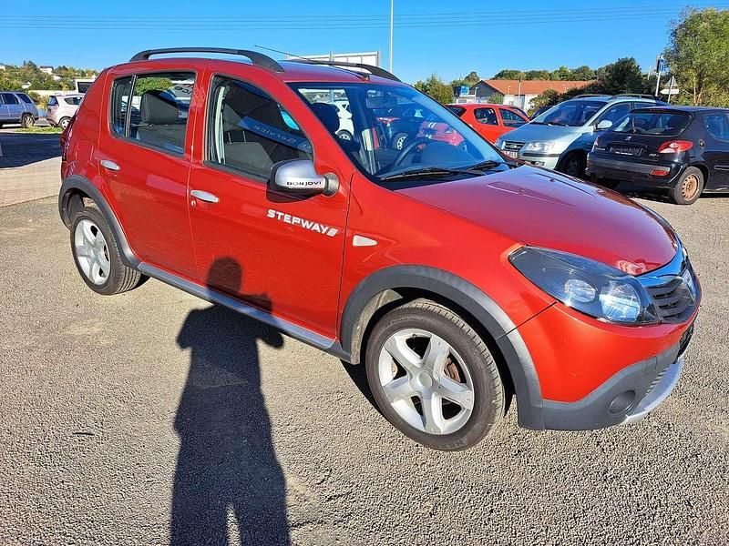 Feuerrot Gebraucht 2010 Dacia Sandero Stepway Kleinwagen | 4.990 € (Teuer) - Bild 1/4