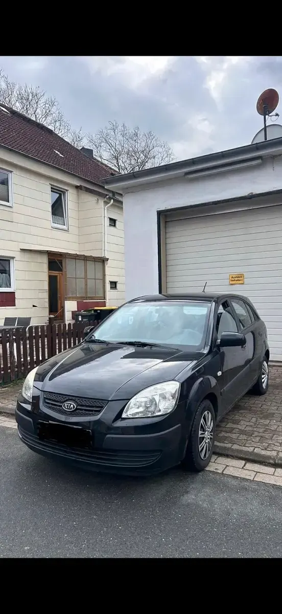 Usata Kia Rio 100 CV (73 kW) 2008 Nero Utilitaria