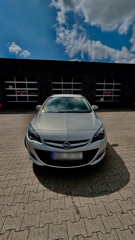 Gebraucht Opel Astra 110 PS (80 kW) 2014 Silber Kombi