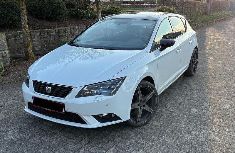 Gebraucht Seat Leon 110 PS (80 kW) 2016 Weiß Limousine