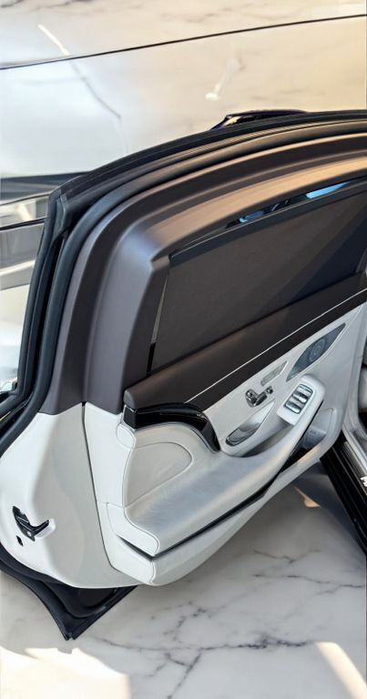 Gebraucht Mercedes S600 Maybach 530 PS (389 kW) 2016 Obsidianschwarz  metalliclack Limousine