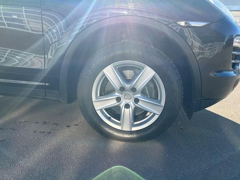 Gebraucht Porsche Cayenne 245 PS (180 kW) 2010 Schwarz SUV