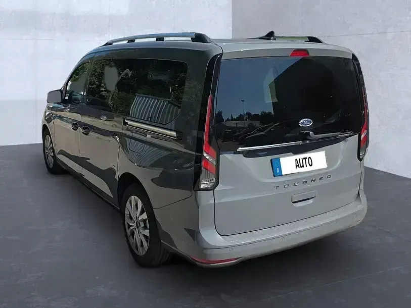 Gebraucht Ford Tourneo Titanium 116 PS (85 kW) 2025 Grau Van / Kleinbus