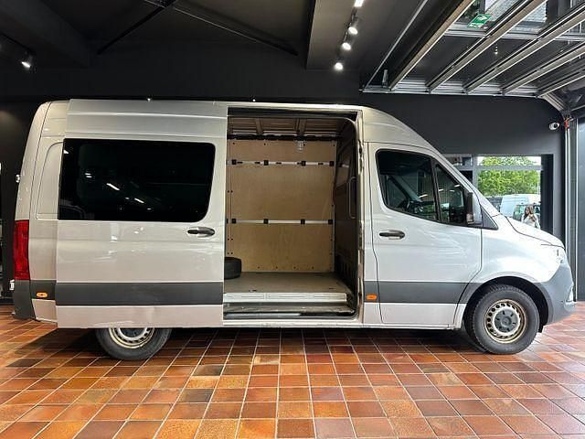 Iridiumsilber mb 9775 Gebraucht 2019 Mercedes Sprinter Van | 31.950 € (Etwas zu teuer) - Bild 1/3