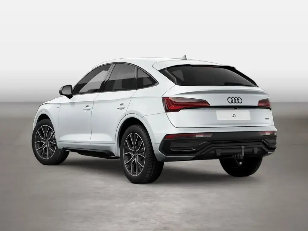 Gebraucht Audi Q5 Sportback S-Line 204 PS (150 kW) 2023 Gletscherweiss SUV