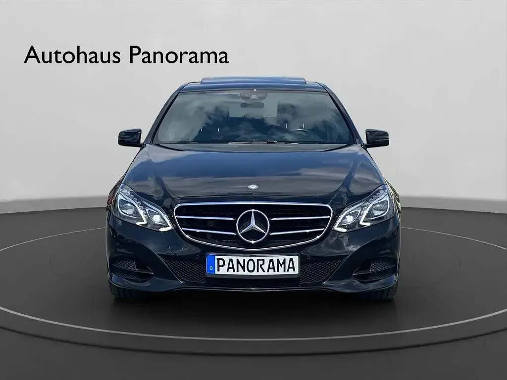 Gebraucht Mercedes E220 Edition 170 PS (125 kW) 2015 Schwarz Limousine