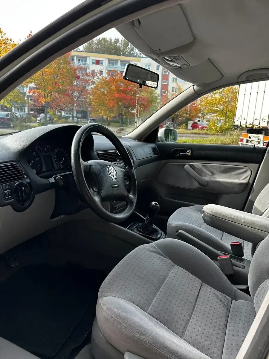 Gebraucht VW Golf IV 101 PS (74 kW) 1998 Weiß Kleinwagen