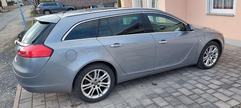 Gebraucht Opel Insignia Cosmo 140 PS (102 kW) 2009 Grau Kombi