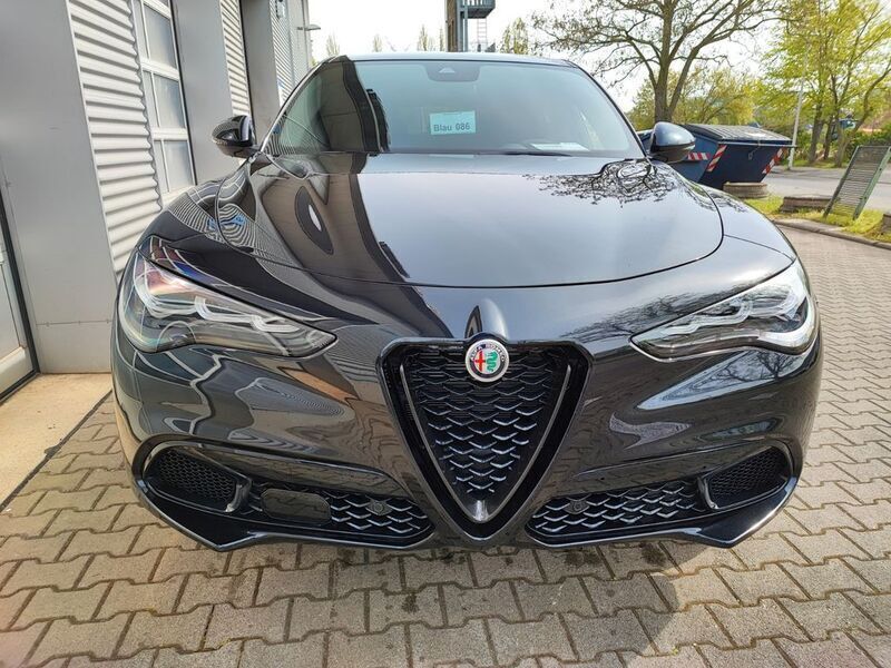 Gebraucht Alfa Romeo Stelvio Sprint 209 PS (153 kW) 2023 Schwarz SUV